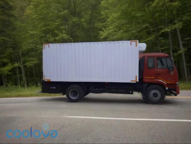 Customized refrigerated containers